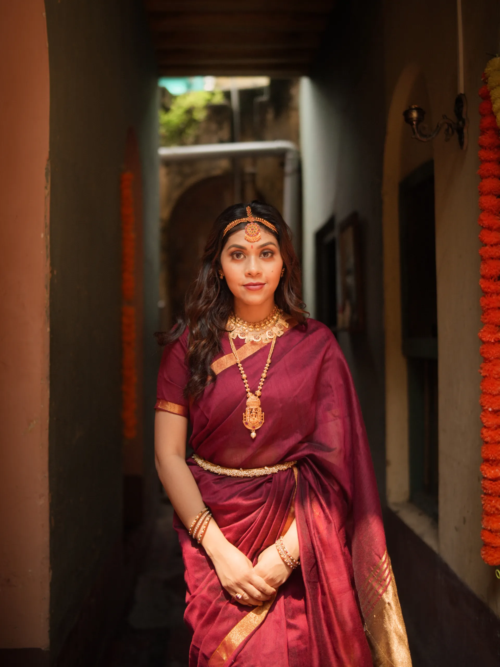 Wine Cotton Handloom Saree with Bronze Pallu with Blouse Fabric